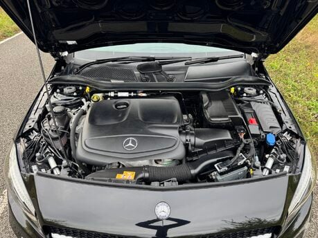 Mercedes-Benz A Class A180 Sport Premium Auto Petrol PARKTRONIC/CAMERA/SAT NAV 31