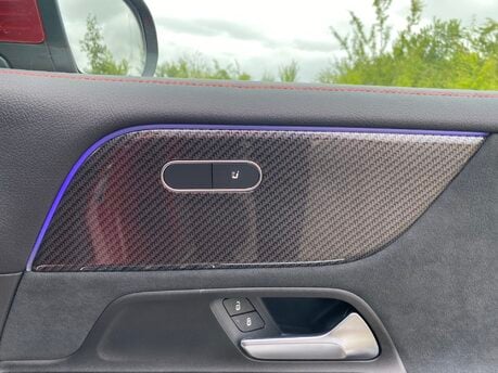 Mercedes-Benz GLB GLB 220D 4Matic AMG Line Premium Auto Diesel 7 SEATER/PARKTRONIC/SAT NAV 15