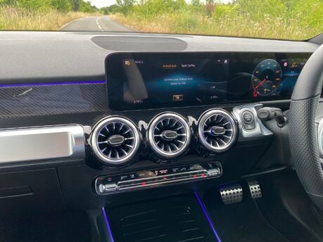 Mercedes-Benz GLB GLB 220D 4Matic AMG Line Premium Auto Diesel 7 SEATER/PARKTRONIC/SAT NAV 12
