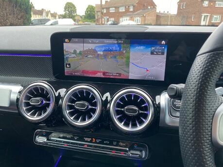 Mercedes-Benz GLB GLB 220D 4Matic AMG Line Premium Auto Diesel 7 SEATER/PARKTRONIC/SAT NAV 19
