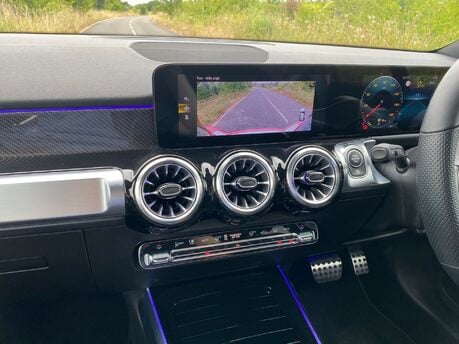 Mercedes-Benz GLB GLB 220D 4Matic AMG Line Premium Auto Diesel 7 SEATER/PARKTRONIC/SAT NAV 8
