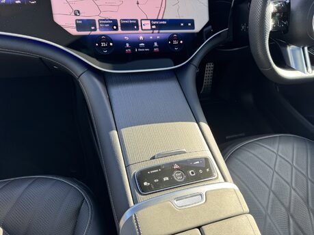 Mercedes-Benz EQS EQS 450 4Matic AMG Line Premium Plus 108KWH Electric Auto 7 SEATER/PAN ROOF 18