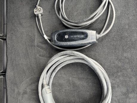 Mercedes-Benz GLA Class GLA 250e Exclusive Edition Premium Auto Petrol Hybrid PHEV 15KWH PARKTRONIC 33