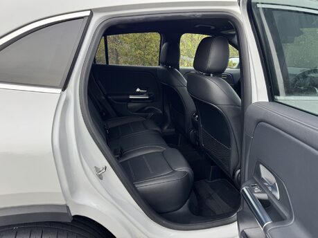 Mercedes-Benz GLA Class GLA 250e Exclusive Edition Premium Auto Petrol Hybrid PHEV 15KWH PARKTRONIC 22