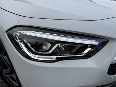 Mercedes-Benz GLA Class GLA 250e Exclusive Edition Premium Auto Petrol Hybrid PHEV 15KWH PARKTRONIC 29