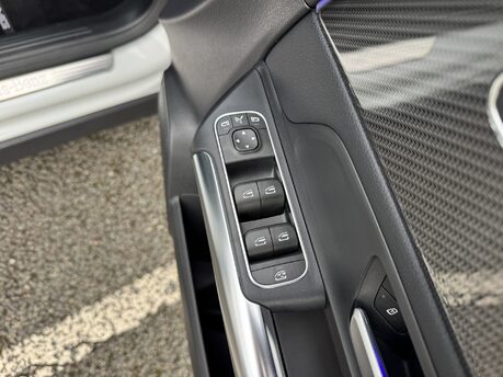 Mercedes-Benz GLA Class GLA 250e Exclusive Edition Premium Auto Petrol Hybrid PHEV 15KWH PARKTRONIC 17