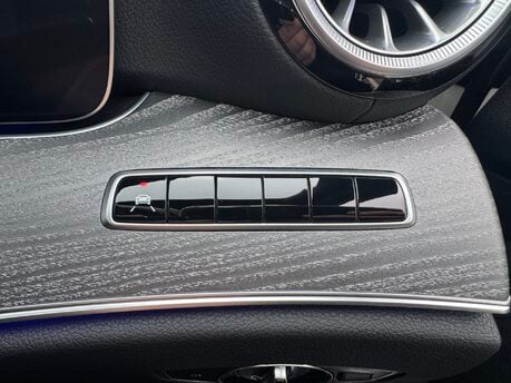 Mercedes-Benz CLS CLS 400D 4M AMG Line Premium Plus Auto Diesel SUNROOF/360 CAM/MEMORY SEATS 23