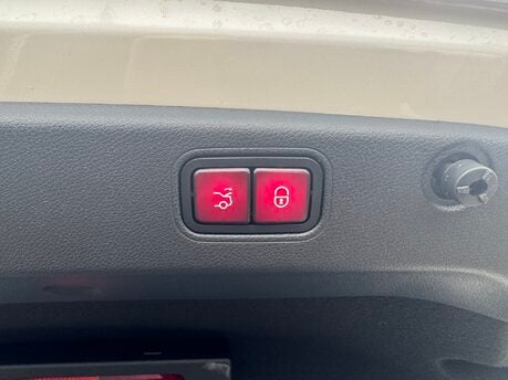 Mercedes-Benz CLS CLS 400D 4M AMG Line Premium Plus Auto Diesel SUNROOF/360 CAM/MEMORY SEATS 31