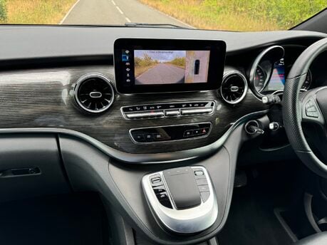 Mercedes-Benz Eqv EQV 300 Sport Premium 90KWH Auto Electric 7 SEATER/360 CAM/BURMESTER SOUND 9