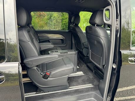 Mercedes-Benz Eqv EQV 300 Sport Premium 90KWH Auto Electric 7 SEATER/360 CAM/BURMESTER SOUND 21