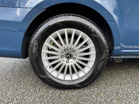 Mercedes-Benz eVito Tourer Premium L3 Auto Electric 9 Seater 100 KWH EX-LWB/PARKTRONIC 38