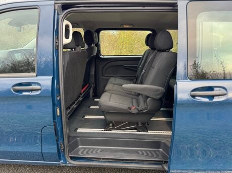 Mercedes-Benz eVito Tourer Premium L3 Auto Electric 9 Seater 100 KWH EX-LWB/PARKTRONIC 24