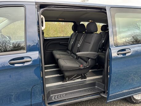 Mercedes-Benz eVito Tourer Premium L3 Auto Electric 9 Seater 100 KWH EX-LWB/PARKTRONIC 2