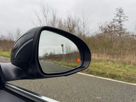 Mercedes-Benz C Class C200 MHEV AMG Line Auto Petrol Saloon PARKTRONIC/SAT NAV/FULL LEATHER 27