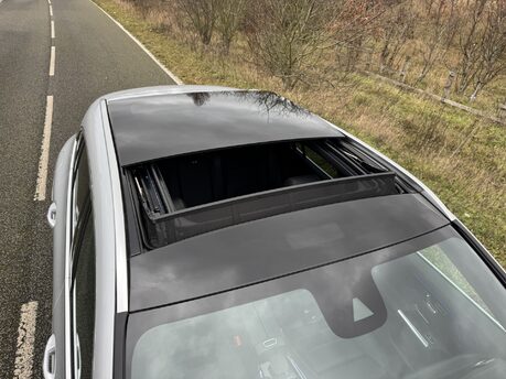 Mercedes-Benz GLA Class GLA 250e Exclusive Edition Premium Plus Petrol Hybrid Auto PANROOF/SAT NAV 34