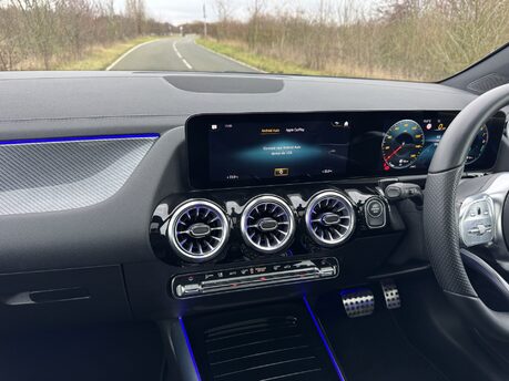 Mercedes-Benz GLA Class GLA 250e Exclusive Edition Premium Plus Petrol Hybrid Auto PANROOF/SAT NAV 13