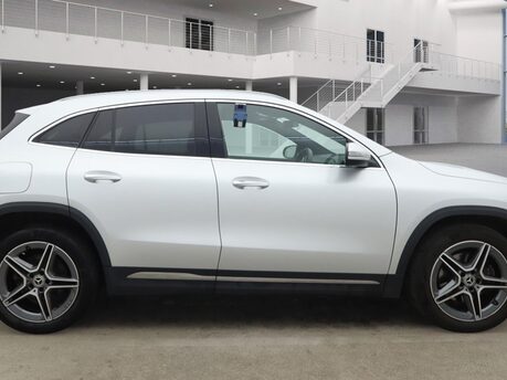 Mercedes-Benz GLA Class GLA 250e Exclusive Edition Premium Plus Petrol Hybrid Auto PANROOF/SAT NAV 9