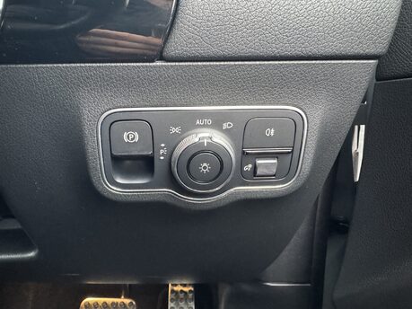 Mercedes-Benz GLA Class GLA 250e Exclusive Edition Premium Plus Petrol Hybrid Auto PANROOF/SAT NAV 18