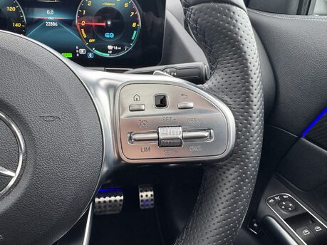 Mercedes-Benz GLA Class GLA 250e Exclusive Edition Premium Plus Petrol Hybrid Auto PANROOF/SAT NAV 22