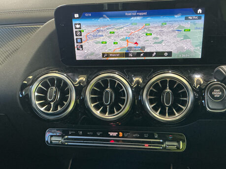 Mercedes-Benz GLA Class GLA 250e Exclusive Edition Premium Plus Petrol Hybrid Auto PANROOF/SAT NAV 13