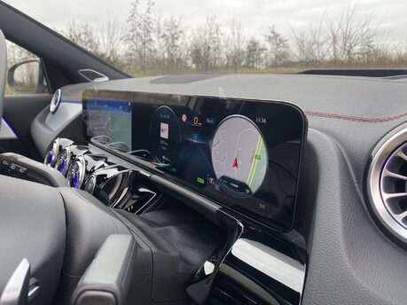 Mercedes-Benz EQA EQA 250 AMG Line Premium Plus Auto Electric PAN ROOF/MEMORY SEATS/VAT Q 21