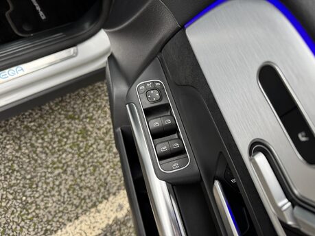 Mercedes-Benz EQA EQA 250 AMG Line Premium Plus Auto Electric PAN ROOF/MEMORY SEATS/VAT Q 18