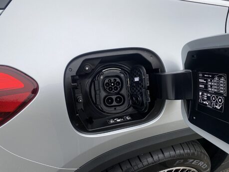 Mercedes-Benz EQA EQA 250 AMG Line Premium Plus Auto Electric PAN ROOF/MEMORY SEATS/VAT Q 33