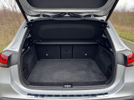 Mercedes-Benz EQA EQA 250 AMG Line Premium Plus Auto Electric PAN ROOF/MEMORY SEATS/VAT Q 33