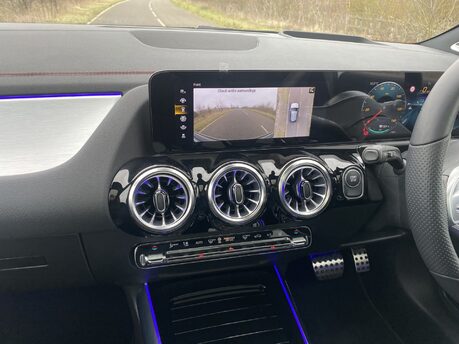 Mercedes-Benz EQA EQA 250 AMG Line Premium Plus Auto Electric PAN ROOF/MEMORY SEATS/VAT Q 3