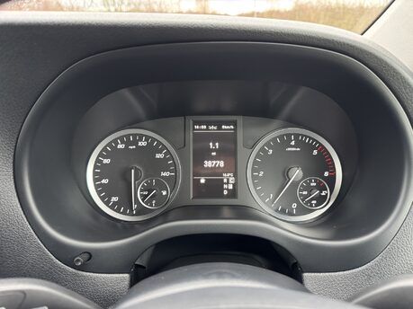 Mercedes-Benz Vito 119 CDI Tourer Select L3 Auto Diesel 9 SEATER/EX-LWB/PARKTRONIC/REVERSE CAM 26