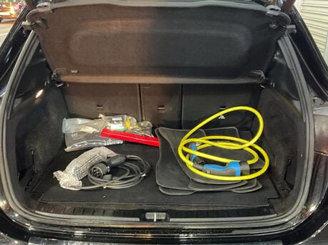 Mercedes-Benz EQA EQA 250 AMG Line Premium Plus Auto Electric PAN ROOF/MEMORY SEATS/VAT Q 4