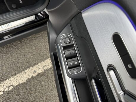 Mercedes-Benz EQA EQA 250 AMG Line Premium Plus Auto Electric PAN ROOF/MEMORY SEATS/VAT Q 19