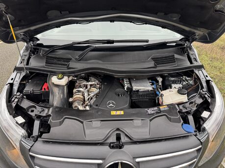 Mercedes-Benz Vito 119 CDI Tourer Select L3 Auto Diesel 9 SEATER/EX-LWB/VAT Q 34