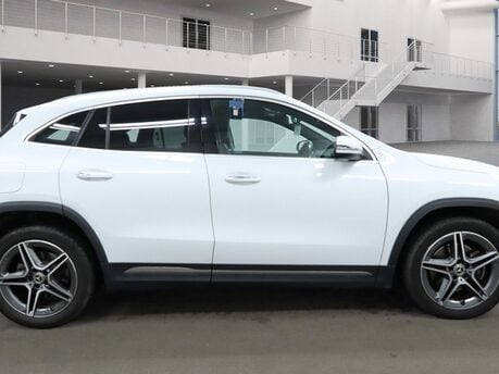 Mercedes-Benz GLA Class GLA 250e Exclusive Edition Premium Petrol Hybrid Auto PARKTRONIC/NAV/VAT Q 8