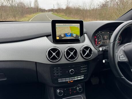 Mercedes-Benz B Class B180 CDI Sport Diesel Auto CAMERA/FULL LEATHER/SAT NAV 10
