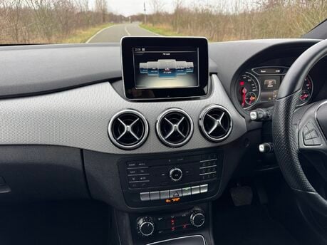 Mercedes-Benz B Class B180 CDI Sport Diesel Auto CAMERA/FULL LEATHER/SAT NAV 12