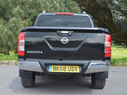 Nissan Navara DCI TEKNA 4X4 SHR DCB 8