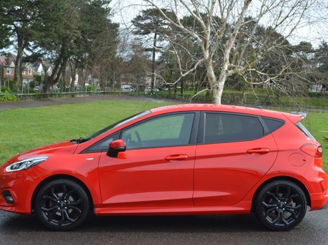 Ford Fiesta ST-LINE EDITION 