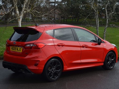 Ford Fiesta ST-LINE EDITION 41