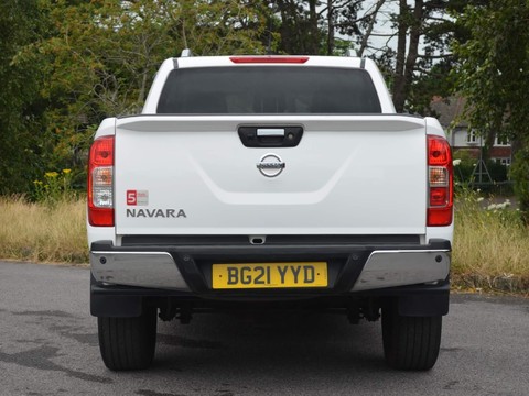 Nissan Navara DCI TEKNA SHR DCB 8