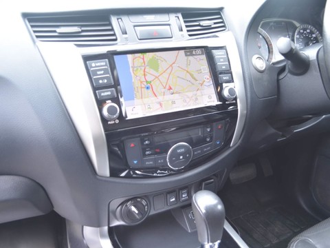 Nissan Navara DCI TEKNA SHR DCB 27