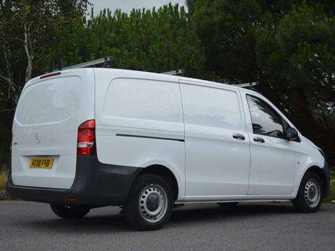 Mercedes-Benz Vito 111 CDI 9