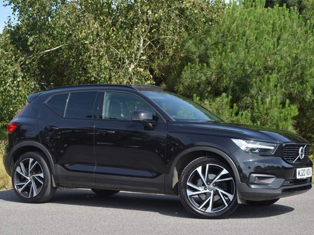 Volvo XC40 D4 R-DESIGN PRO AWD