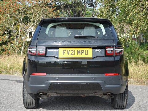 Land Rover Discovery Sport HSE MHEV 8