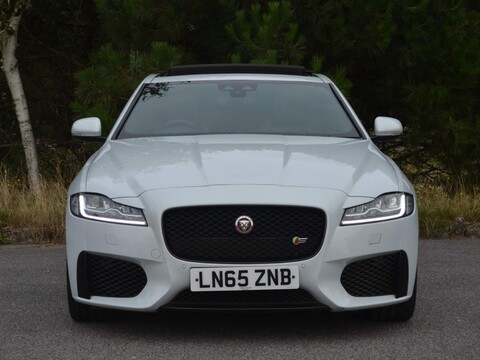 Jaguar XF V6 S 2