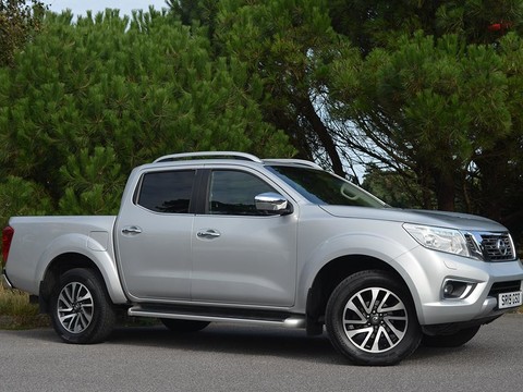 Nissan Navara DCI TEKNA 4X4 SHR DCB 1