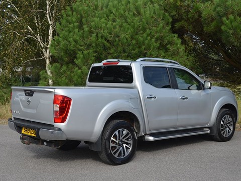 Nissan Navara DCI TEKNA 4X4 SHR DCB 38