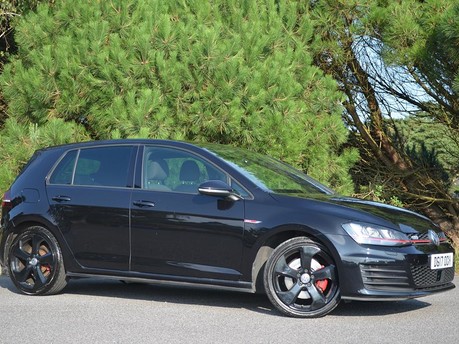 Volkswagen Golf GTI DSG