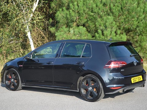 Volkswagen Golf GTI DSG 29