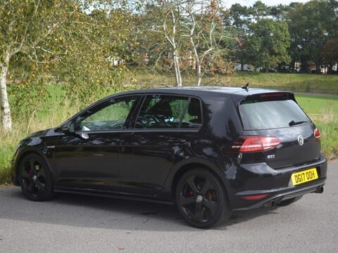 Volkswagen Golf GTI DSG 31